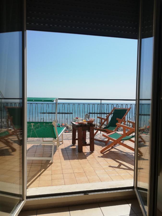 B&B Attico Mare San Benedetto del Tronto Dış mekan fotoğraf