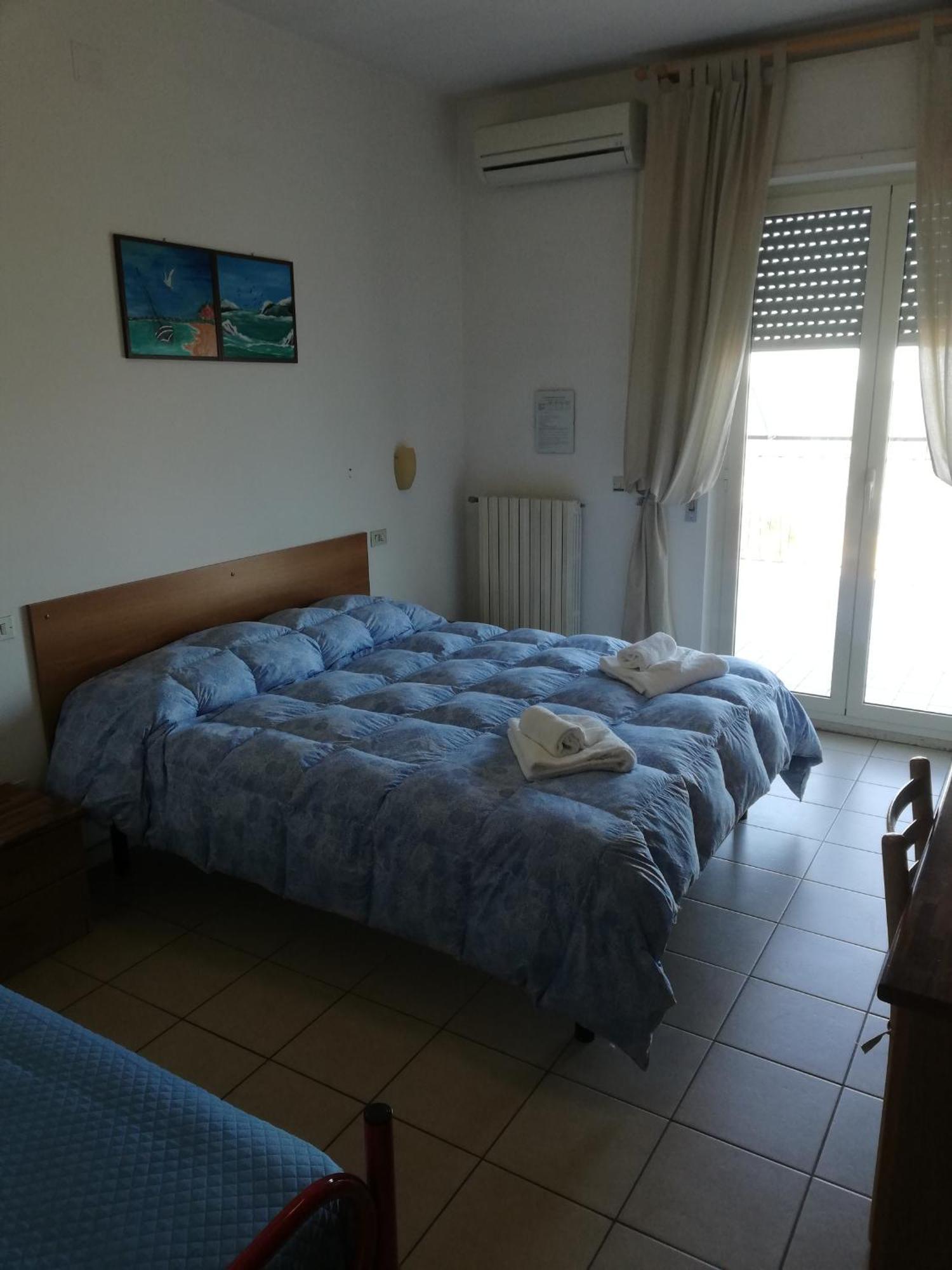 B&B Attico Mare San Benedetto del Tronto Oda fotoğraf